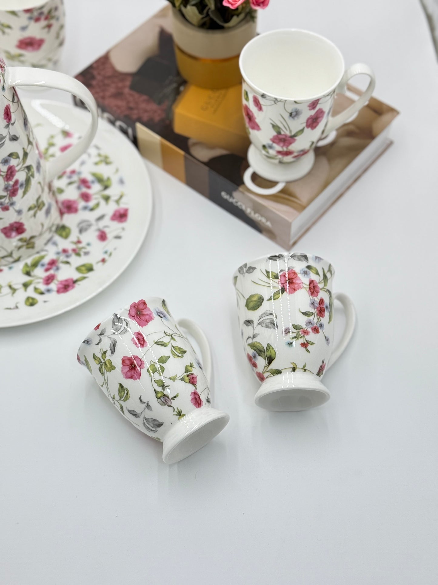 8 Pcs Royal Albert Crimson Vine Bloom Tea Set with Round Plate ๐