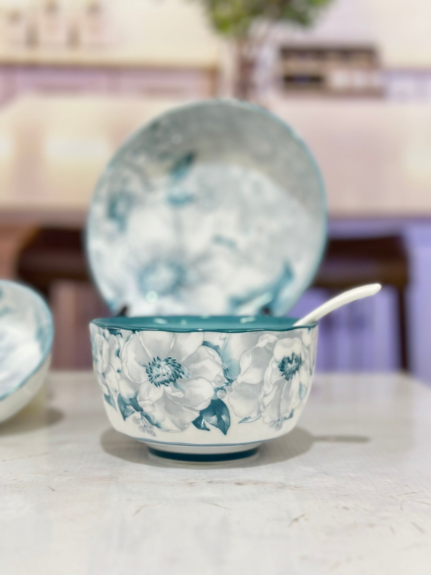 18 Pcs Bone China Blue Flower Breakfast Set š