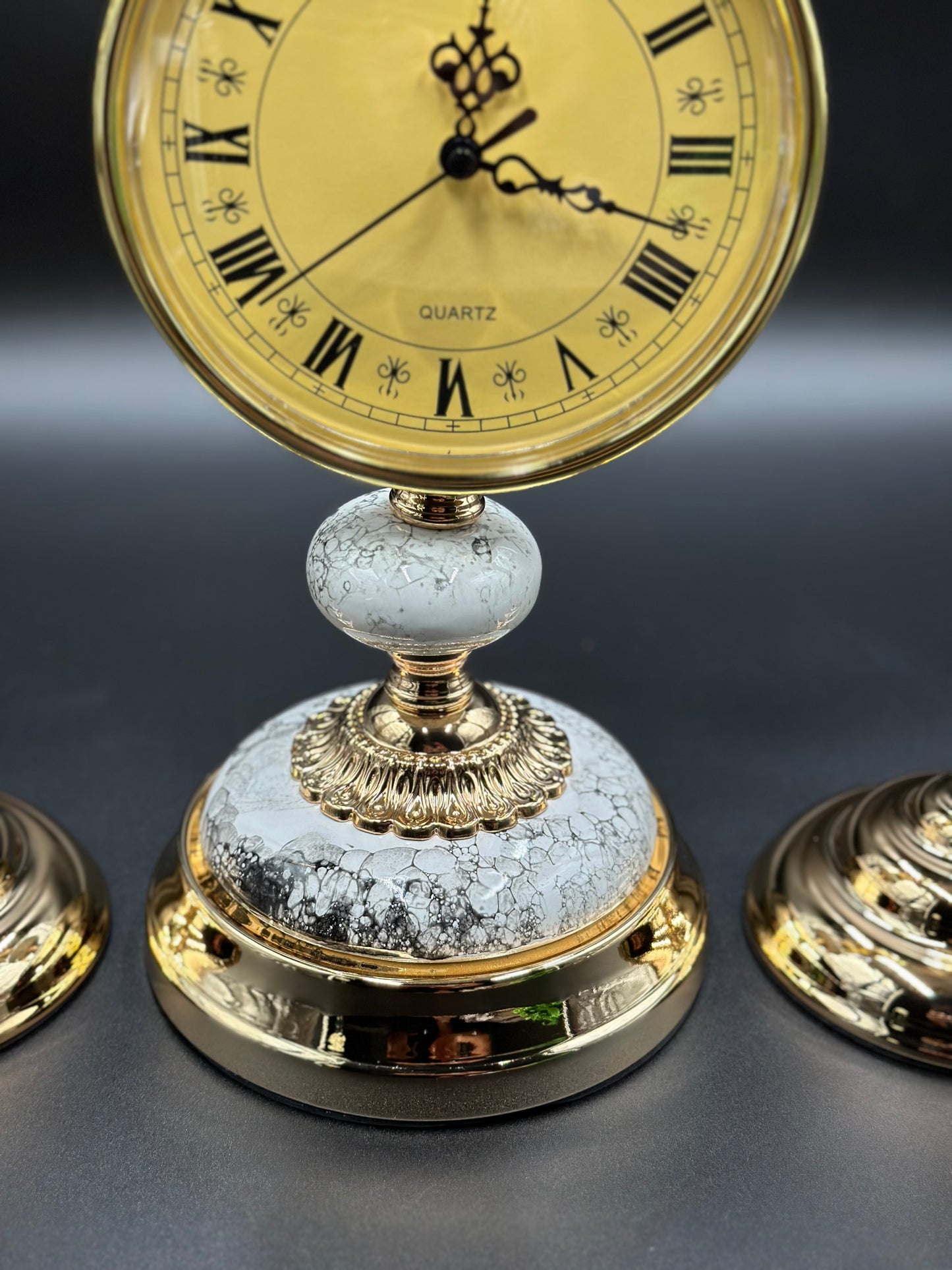 3pcs Metal Candle Stand and Big Table Clock with Marble Decoration β¨.