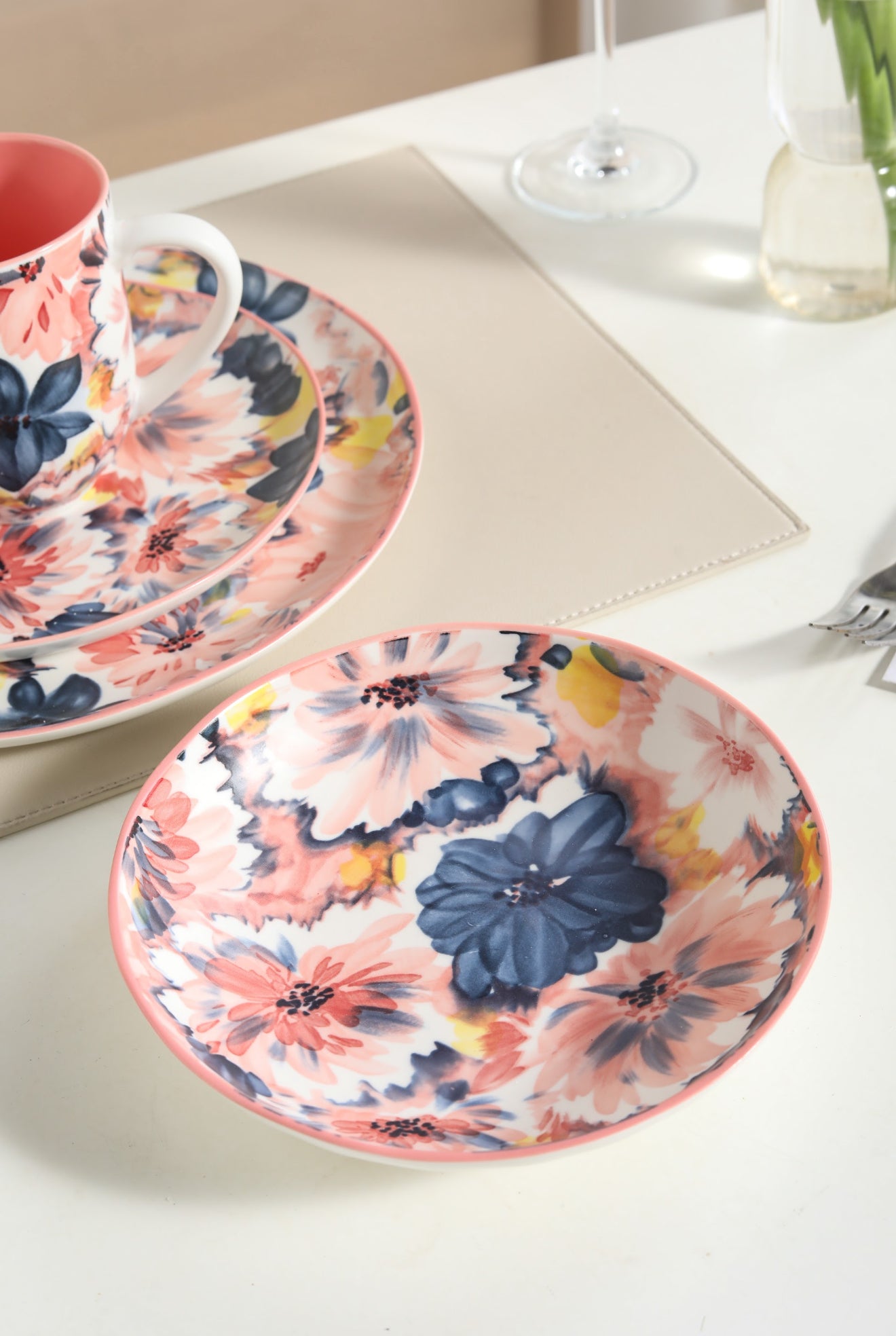 πΊ Coral Bloom- 16 pcs Handmade Matte Ceramic Breakfast Set