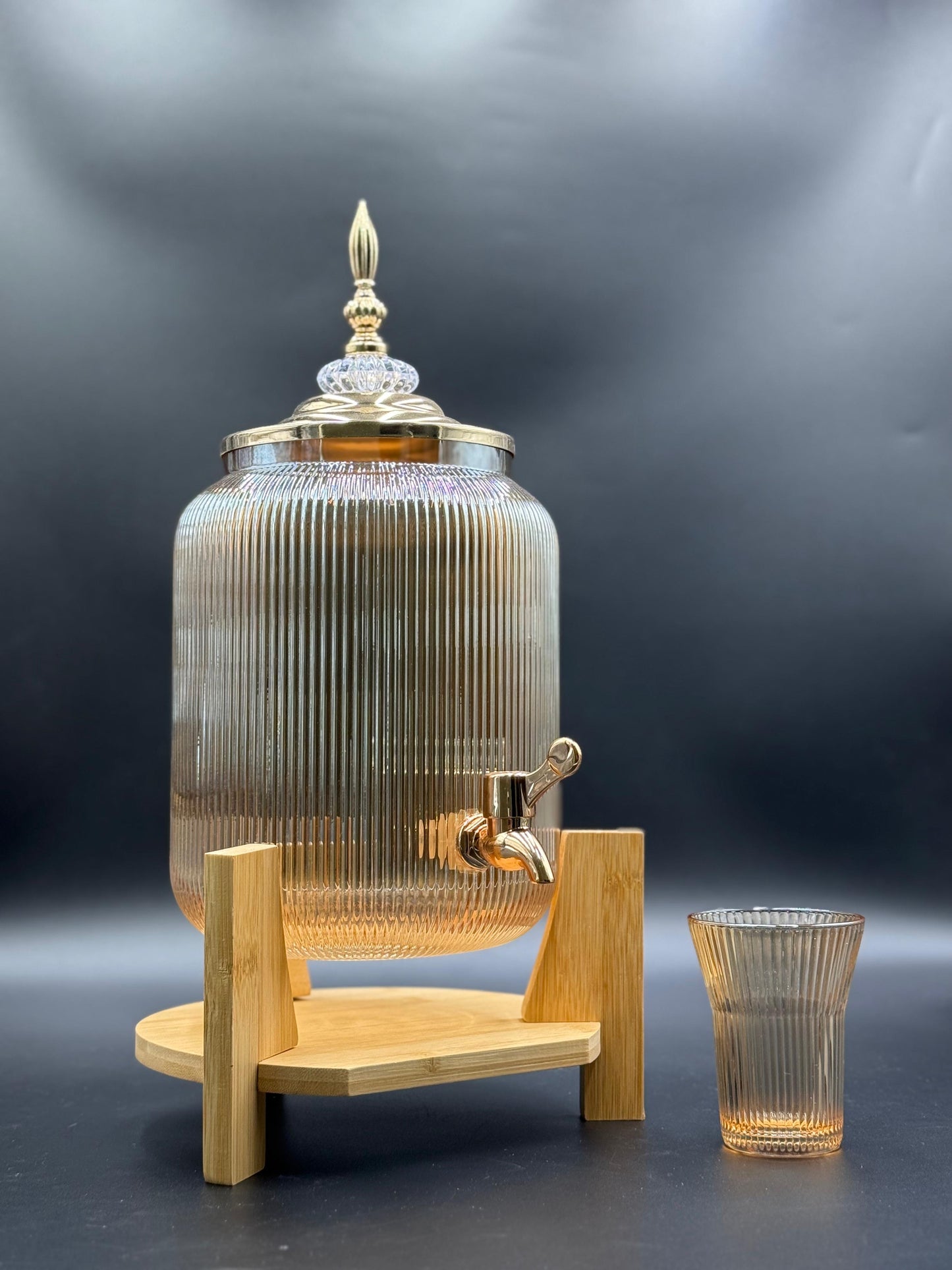 8 Pcs Textured Amber Royal Dispenser Set with Bamboo Stand π·β¨