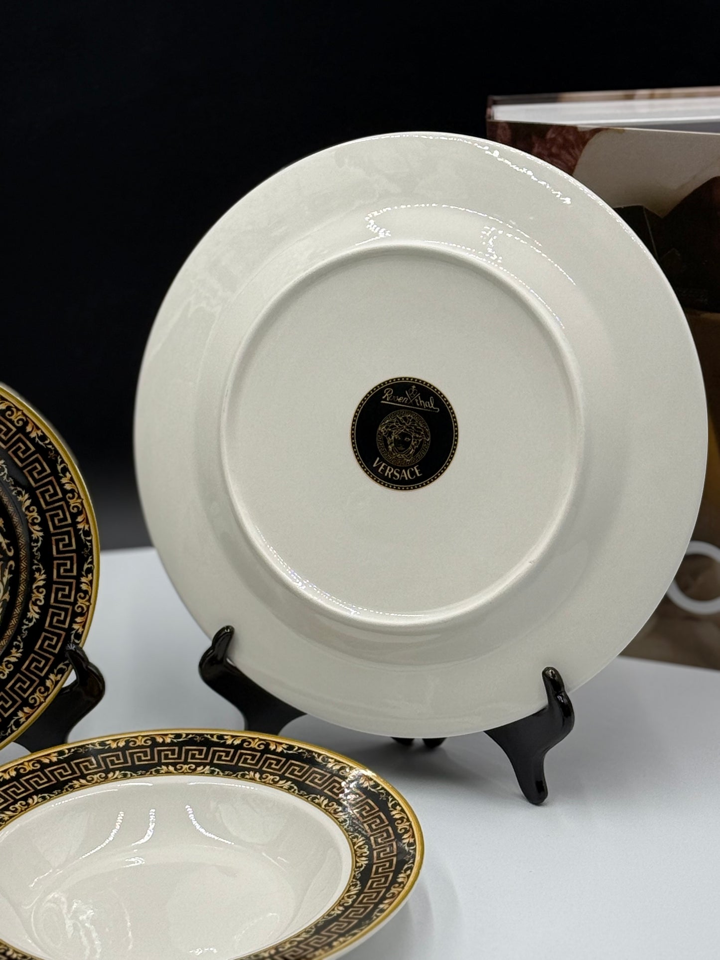 18 Pcs Versace Bone China Plate Set π