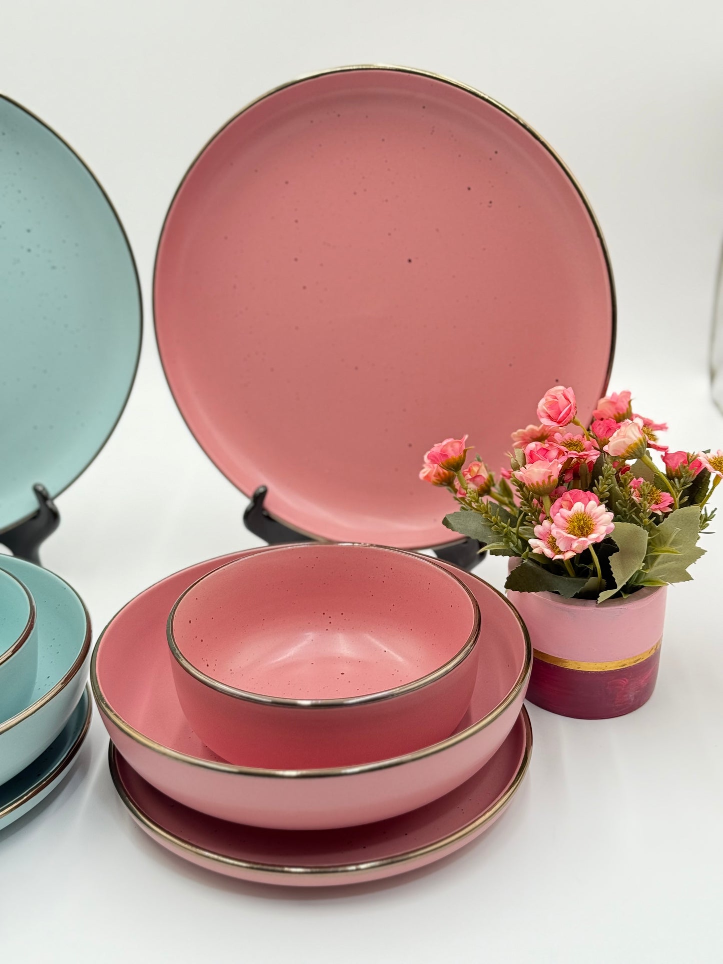 16 Pcs Stoneware Plate Set with Bowls and Silver Outline π½οΈ