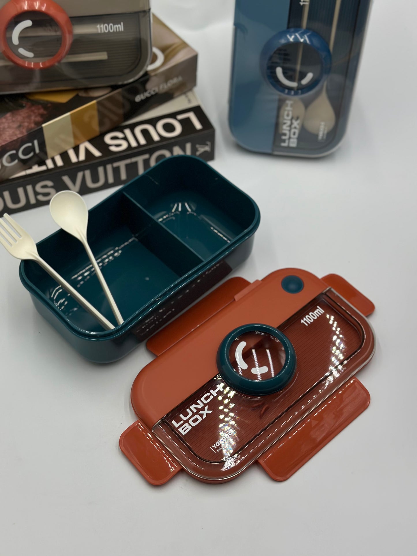 SnapLock Camera Lunch Box with Cutlery – 1100ml