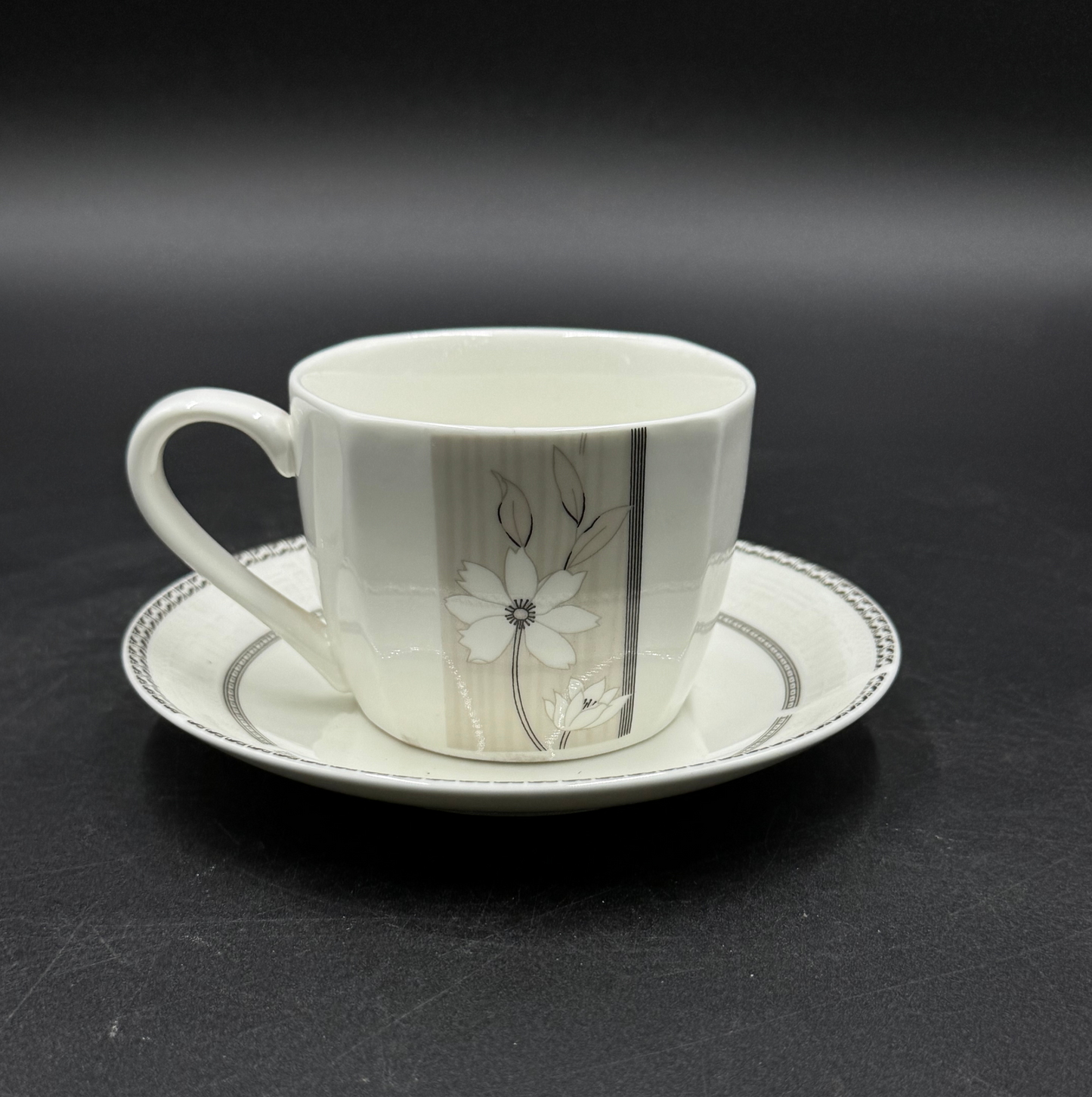 12 Pcs Fine Bone China Cup & Saucer Set ☕️