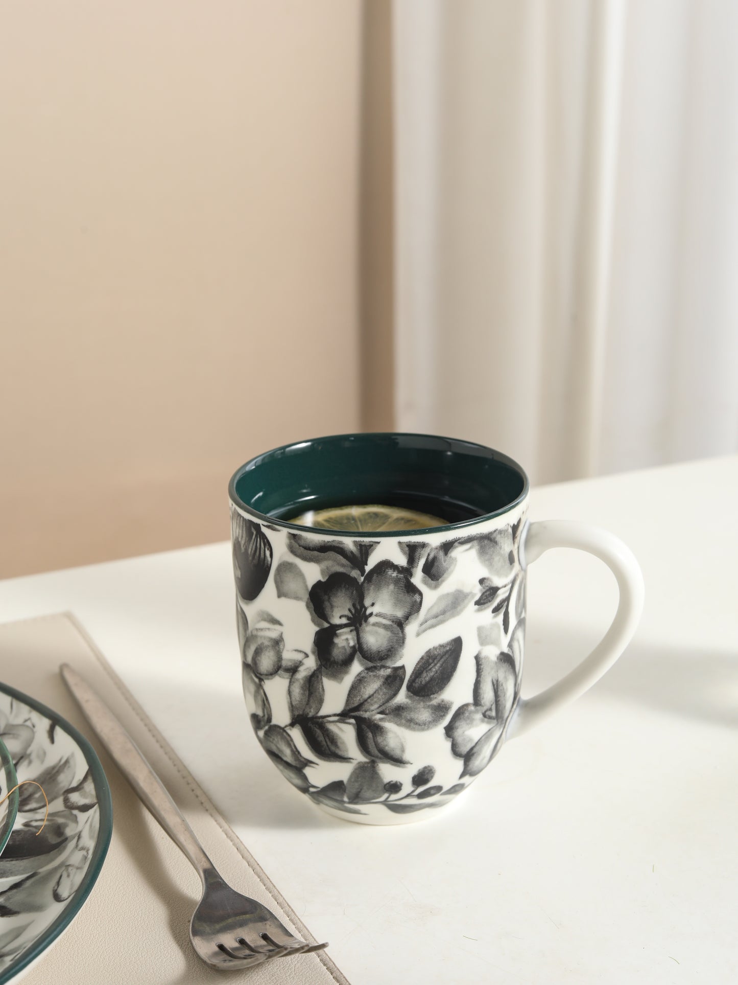 🌙 Midnight Bloom- 16 pcs Handmade Matte Ceramic Dinner Set