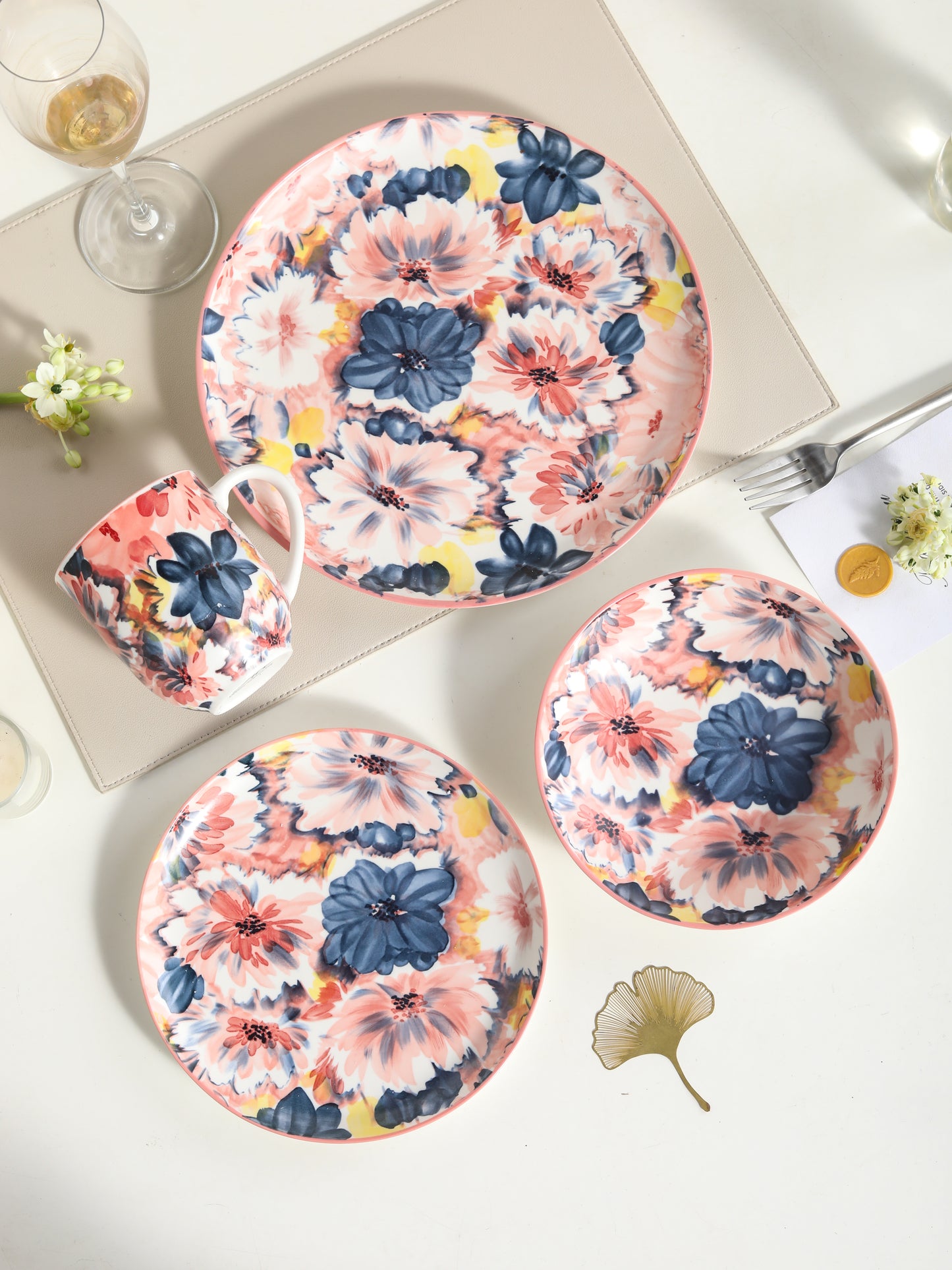 🌺 Coral Bloom- 16 pcs Handmade Matte Ceramic Breakfast Set