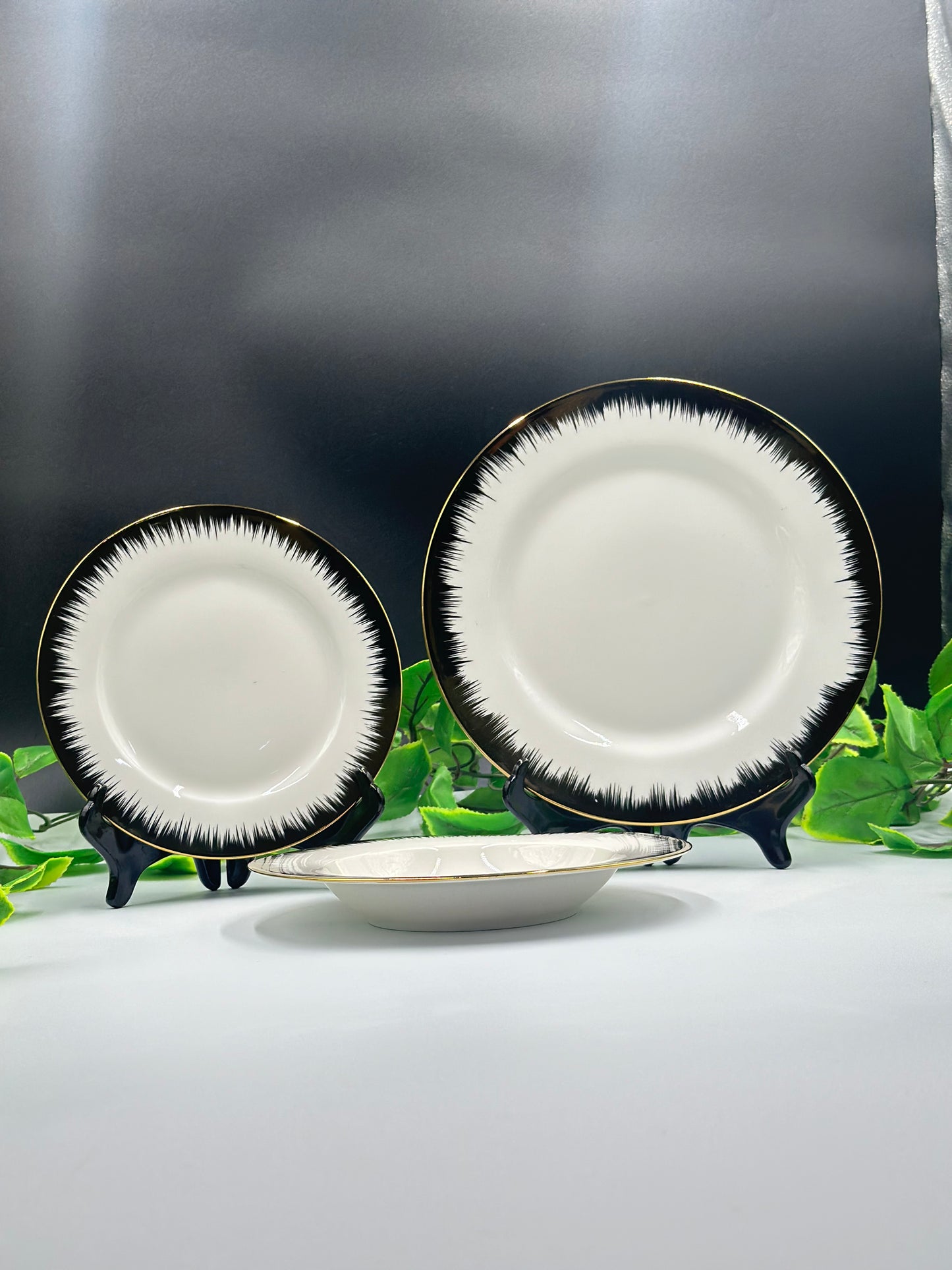 18 Pcs Gold Flame Rim Fine Bone China Round Plate Set 🍽️✨