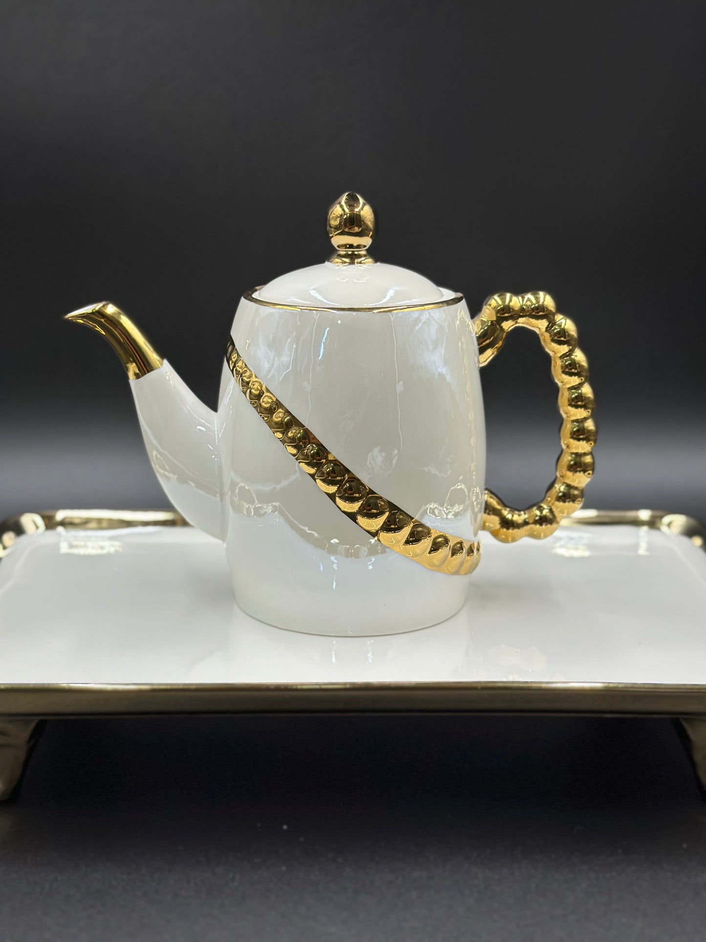 8 Pcs Elegant 24K Golden Spiral Tea Set With Tray ☕️