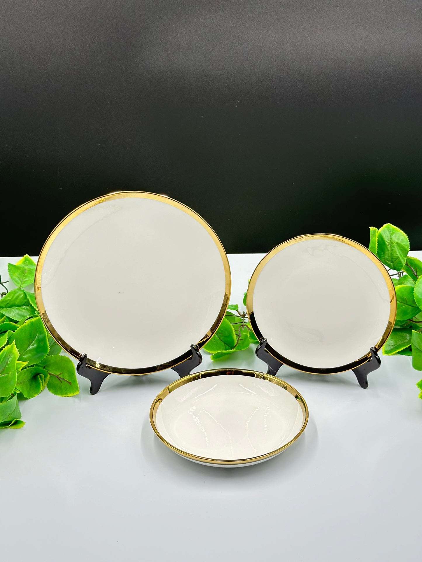 18 Pcs Decent Gold Rim Fine Bone China Flat Plate Set 🍽️✨