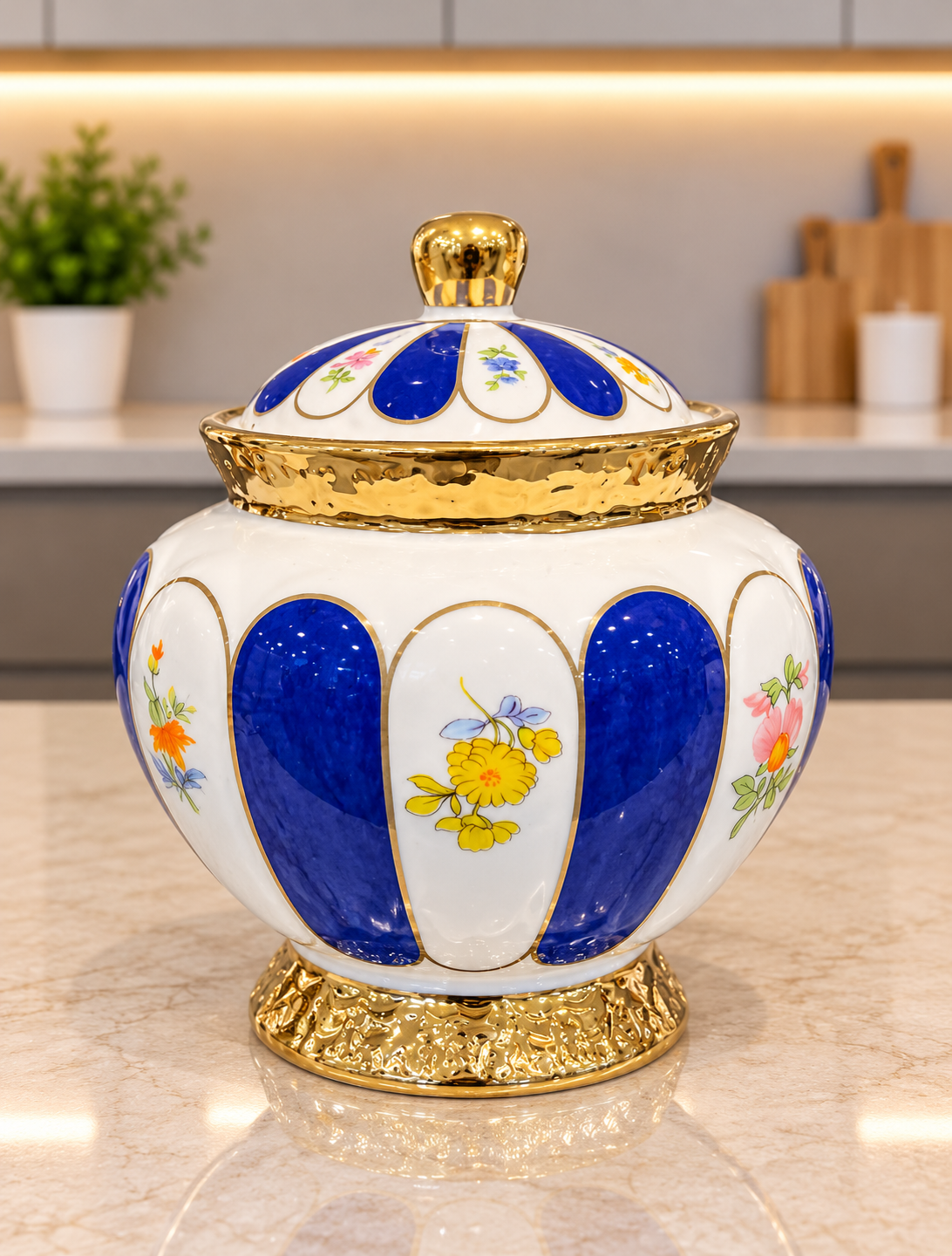 24 Pcs Royal Gold Tea Set Red & Blue