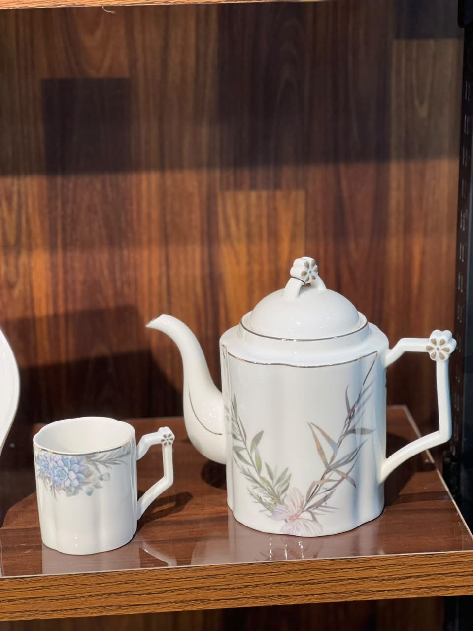8 Pcs Blossom Tea Set